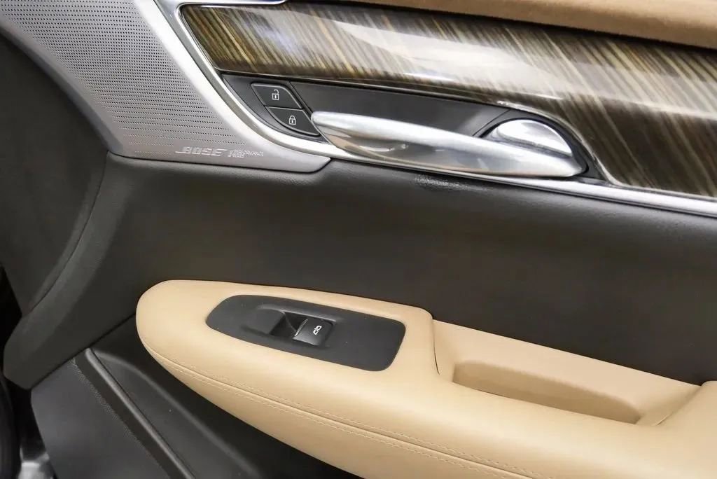 Used 2023 Cadillac XT6 Sport w/ Platinum Package image 18