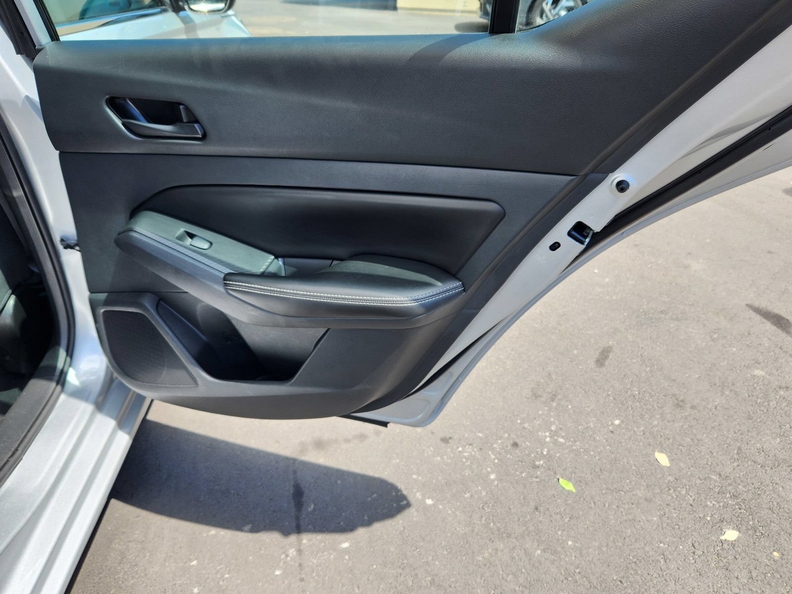 Used 2024 Nissan Altima 2.5 SV FWD image 49