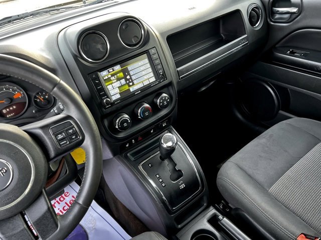 Used 2014 Jeep Patriot Latitude w/ Sun/Sound Group image 38