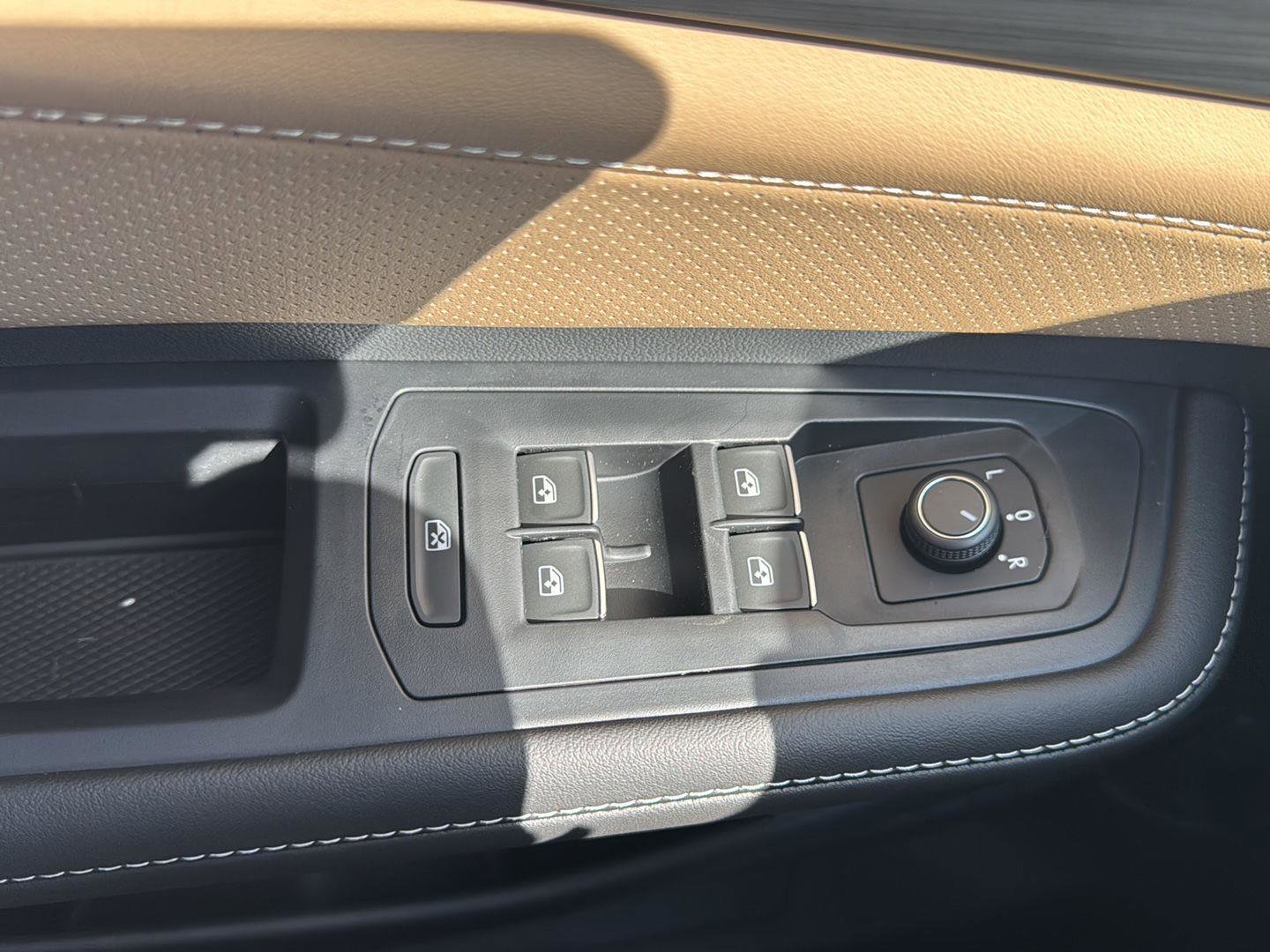 New 2026 Volkswagen Atlas Cross Sport SE image 20