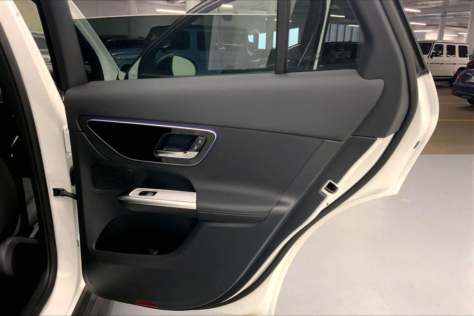 New 2027 Mercedes-Benz GLC 300 image 12