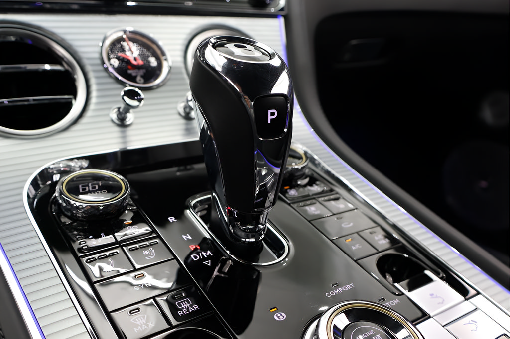 Used 2022 Bentley Continental GT AWD/4WD image 29