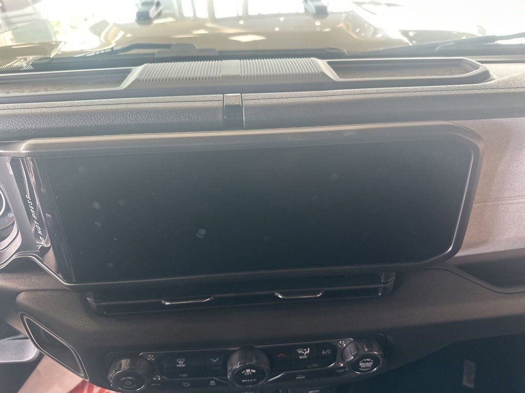 New 2025 Jeep Gladiator Sport image 27