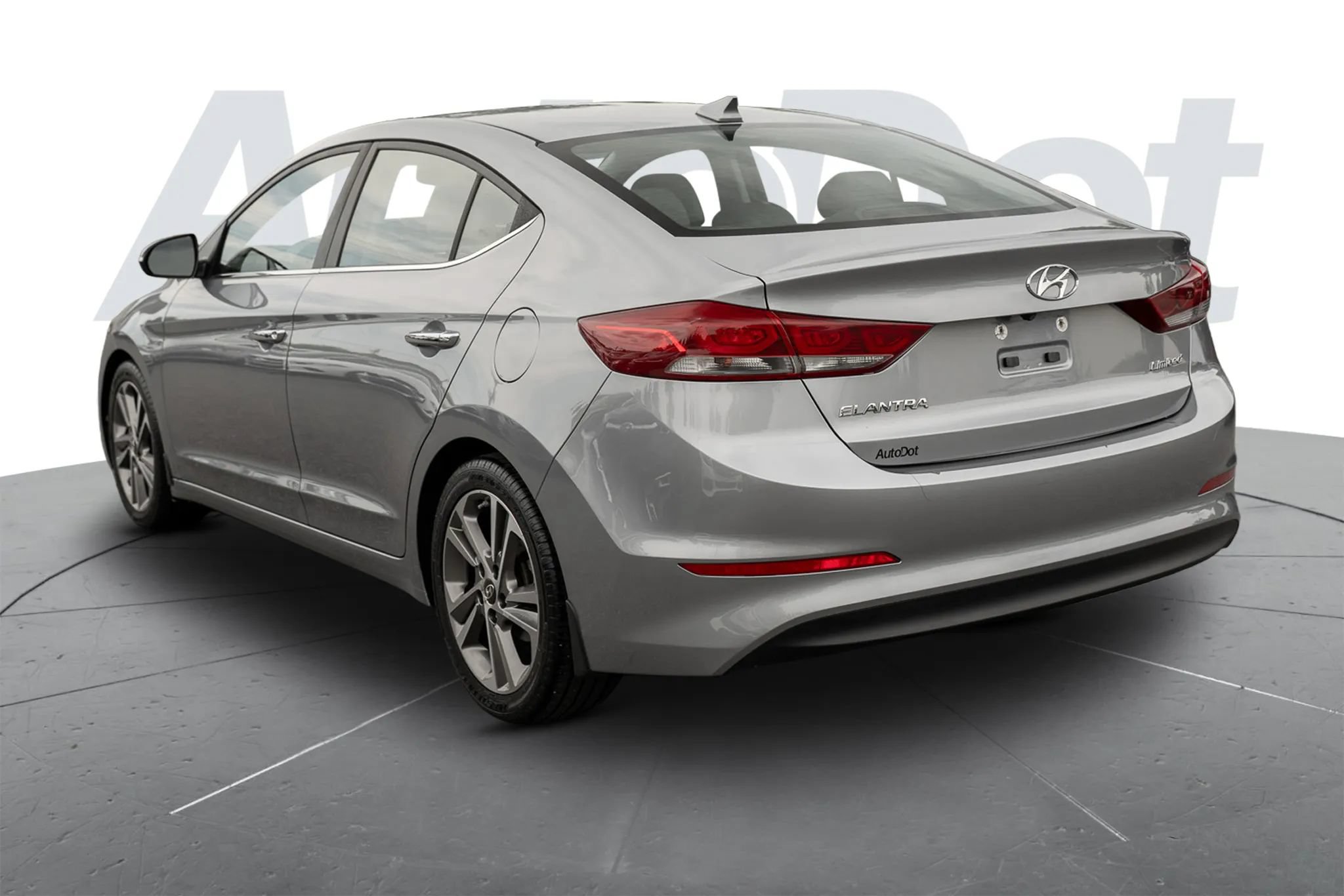 Used 2017 Hyundai Elantra Limited w/ Limited Tech Package 04 FWD image 2