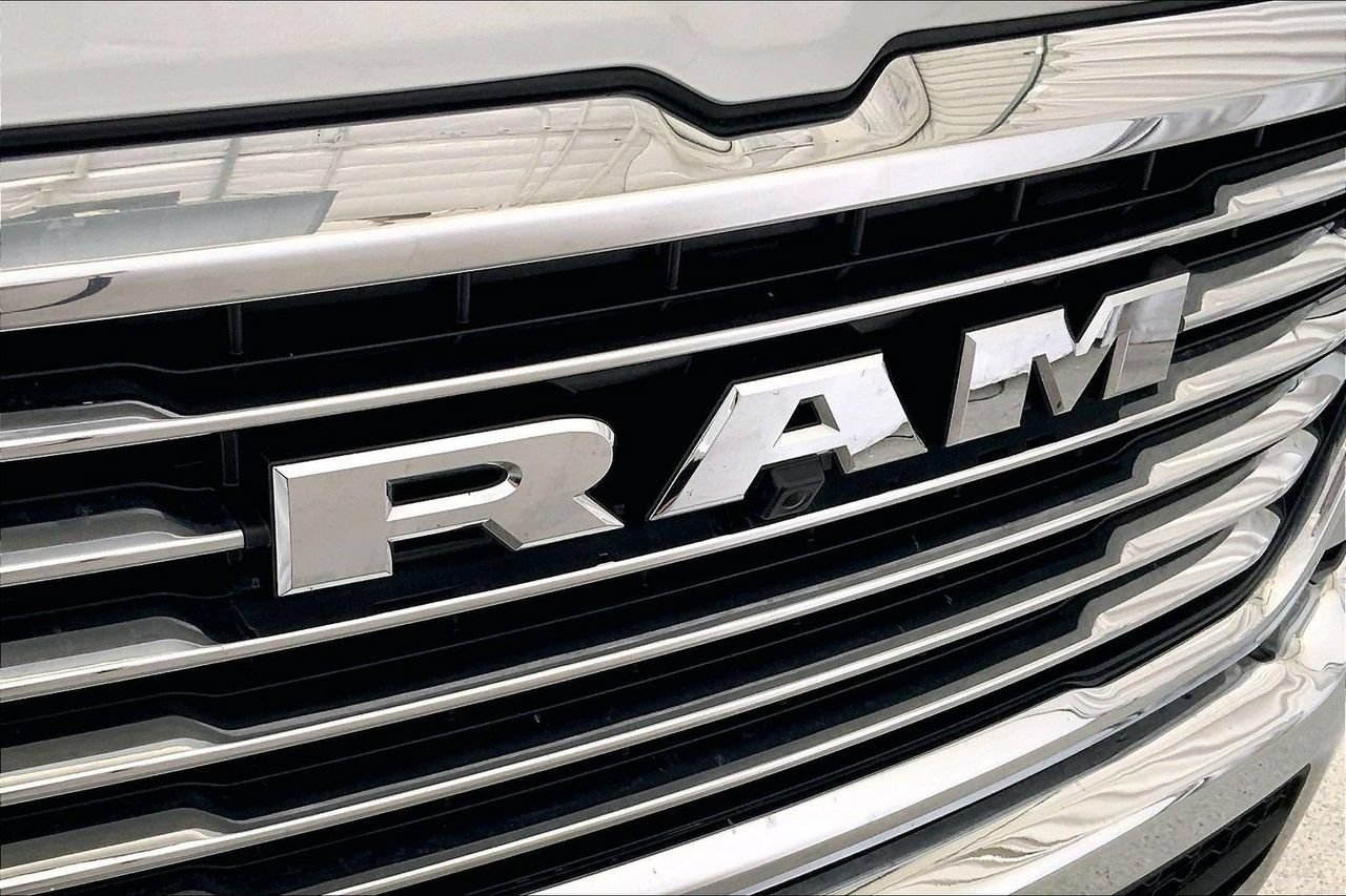 Used 2026 RAM 1500 Laramie AWD/4WD image 30
