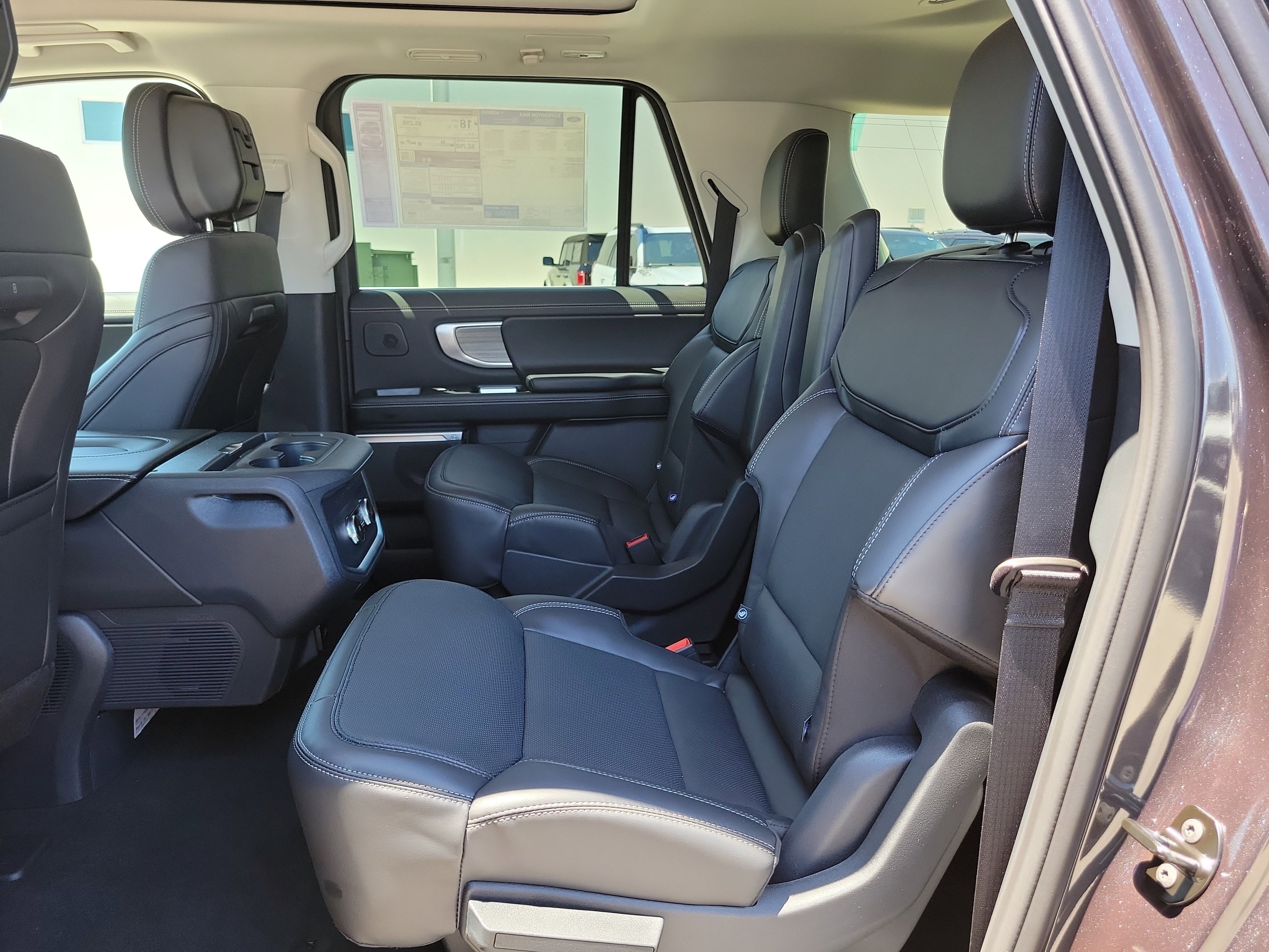 New 2026 Ford Expedition Max Platinum w/ Driver's Package AWD/4WD image 11