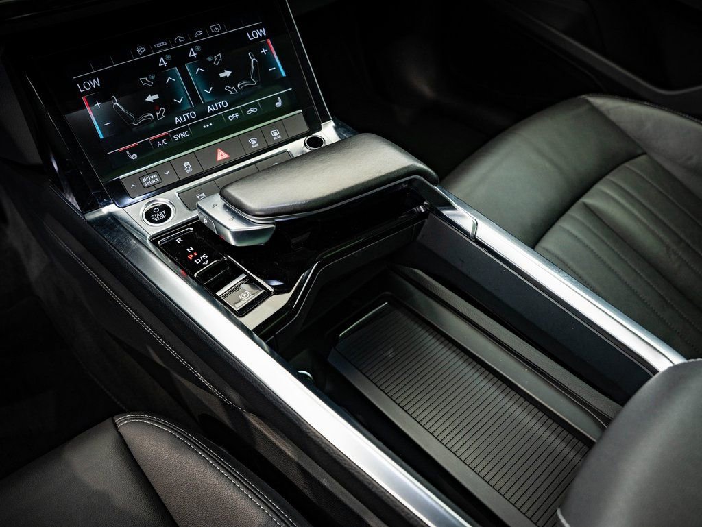 Used 2021 Audi e-tron Premium w/ Convenience Plus Package AWD/4WD image 30