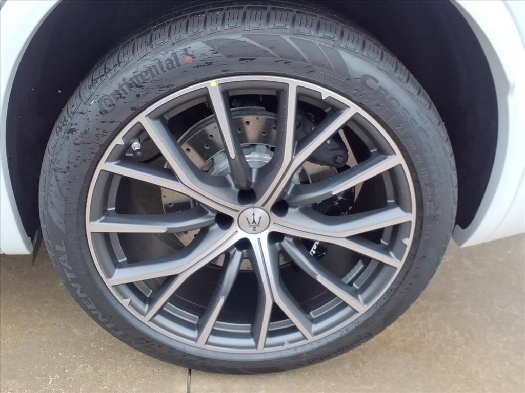 New 2026 Maserati Grecale Modena image 10