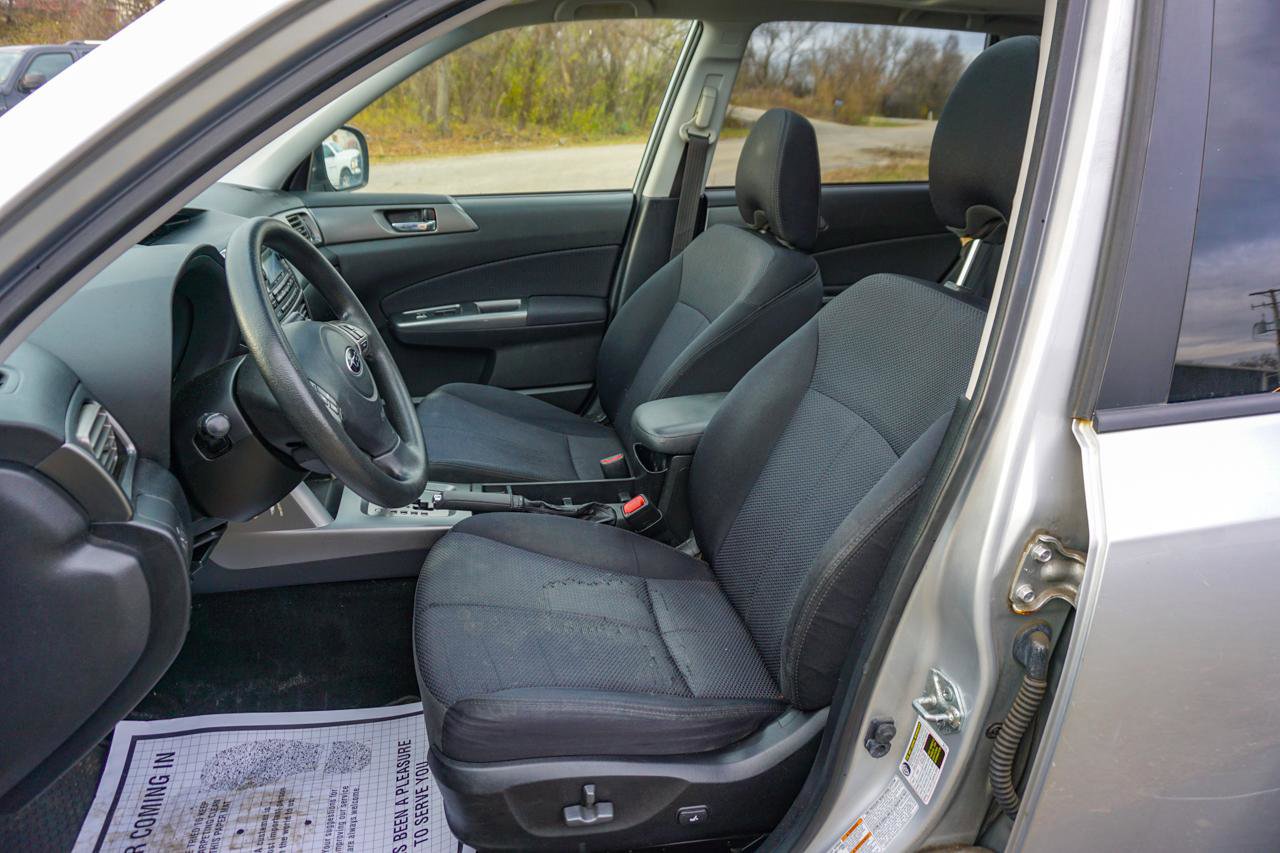 Used 2011 Subaru Forester 2.5X Premium w/ All-Weather Pkg image 17