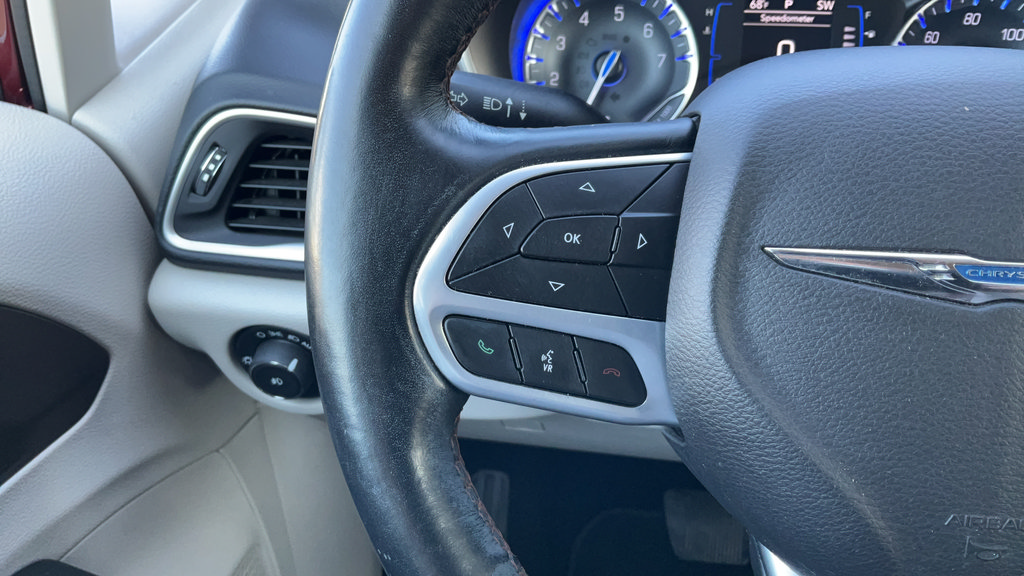 Used 2019 Chrysler Pacifica Touring Plus w/ Cold Weather Group FWD image 32