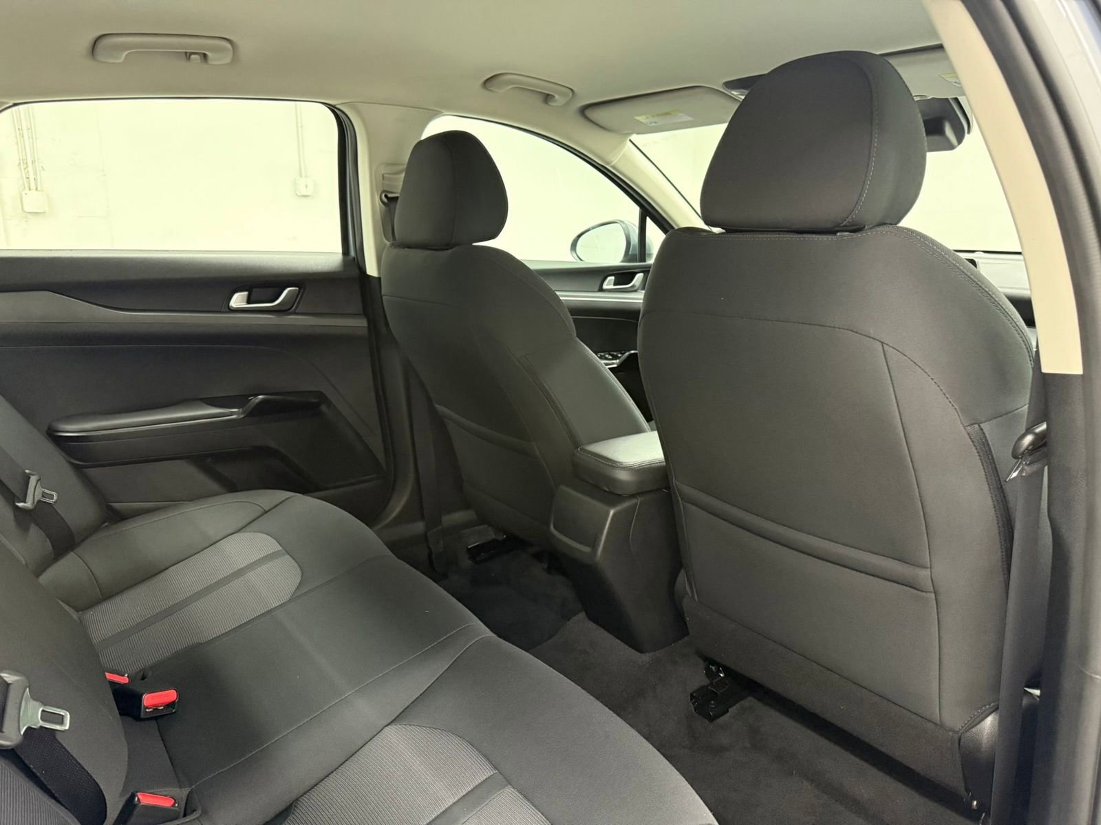 Used 2021 Kia K5 LX FWD image 37