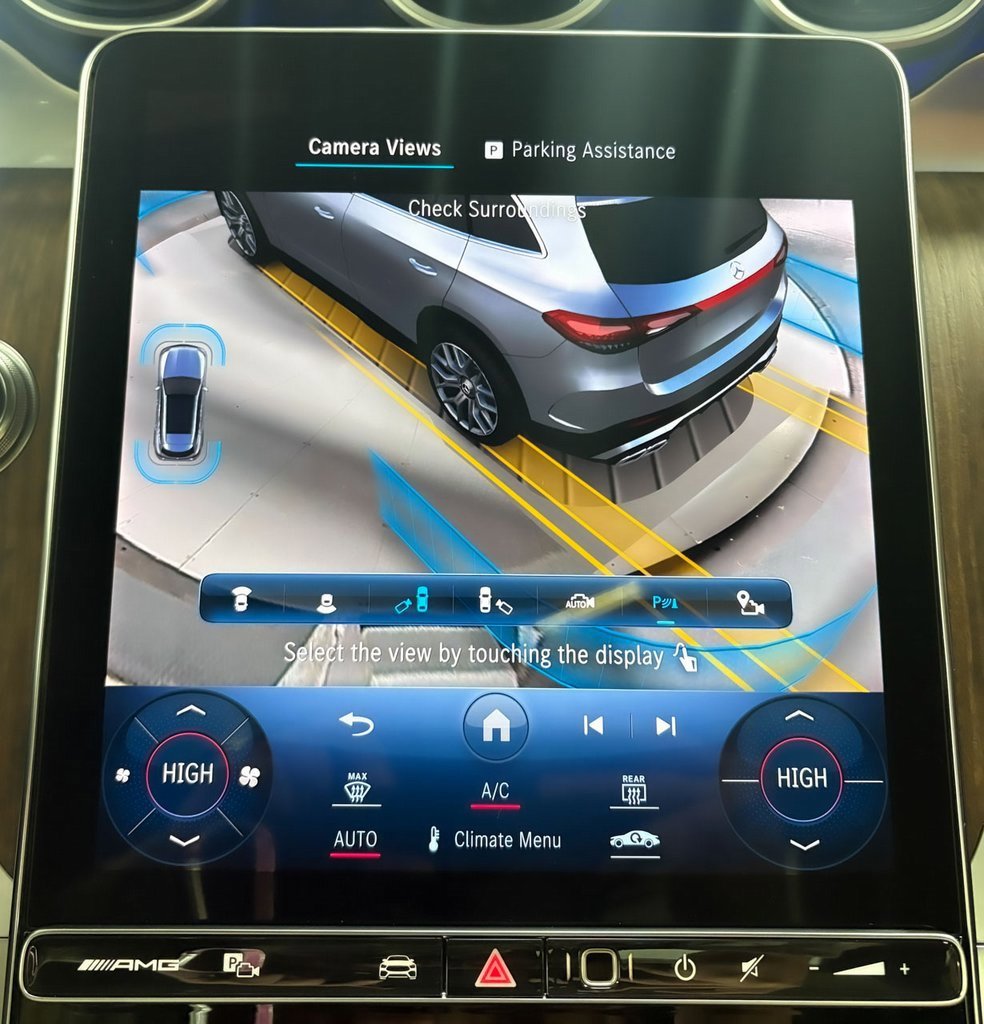 Used 2024 Mercedes-Benz GLC 43 AMG 4MATIC image 24