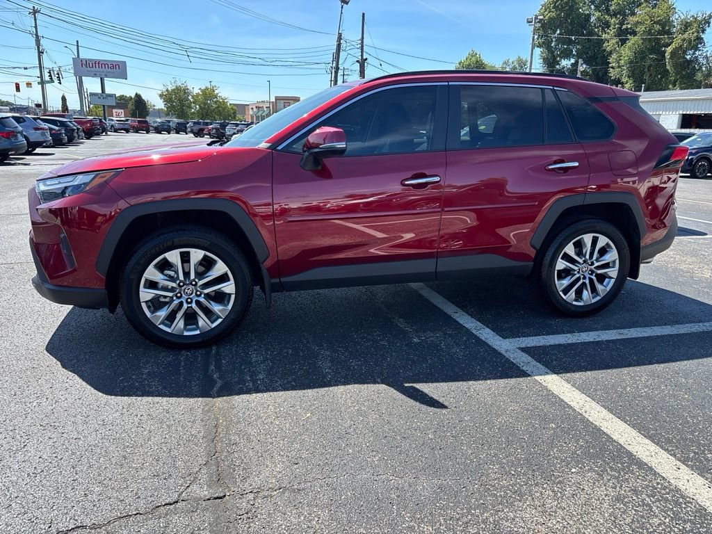 Used 2025 Toyota RAV4 Limited w/ Weather Package AWD/4WD image 4