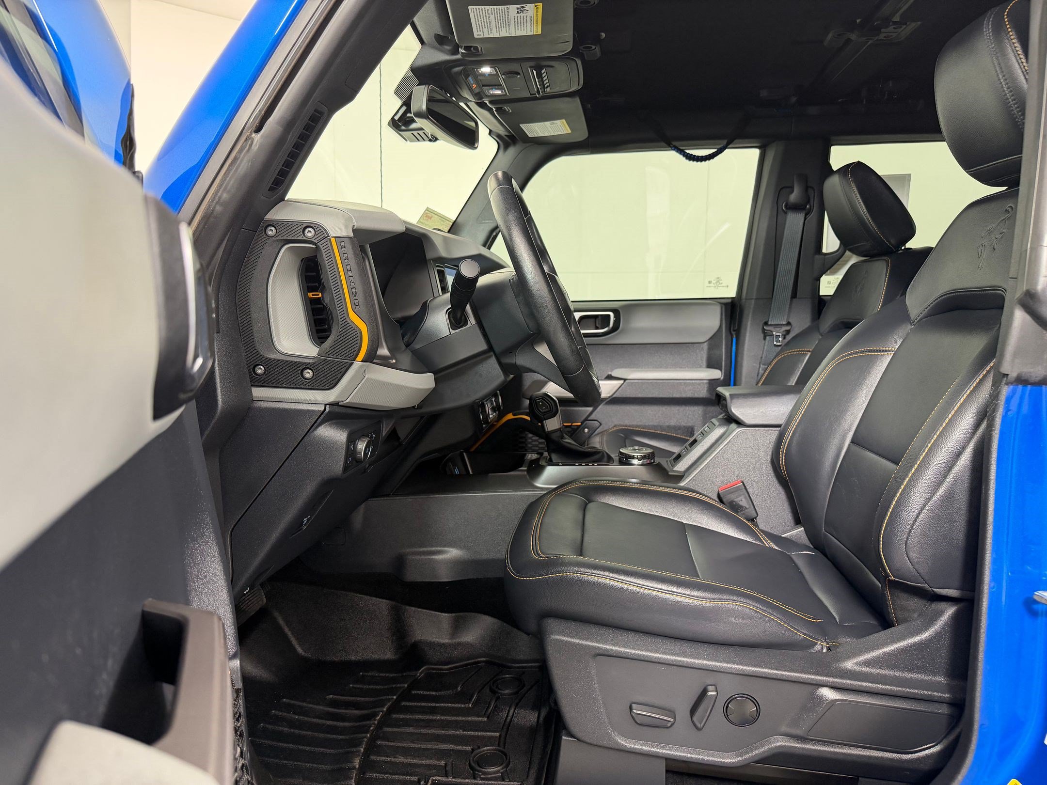 Used 2022 Ford Bronco Badlands w/ Sasquatch Package AWD/4WD image 4
