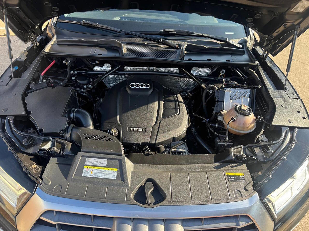 Used 2018 Audi Q5 2.0T Premium Plus w/ Premium Plus Package image 34