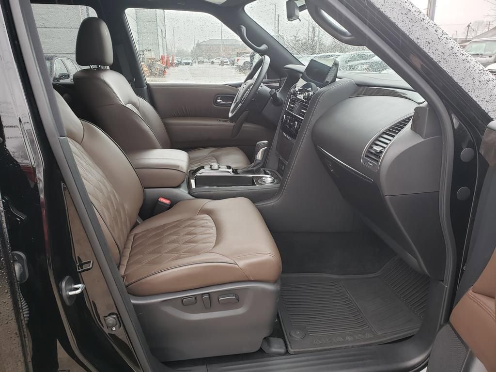 Used 2024 Nissan Armada Platinum w/ Captain's Chairs Package image 23