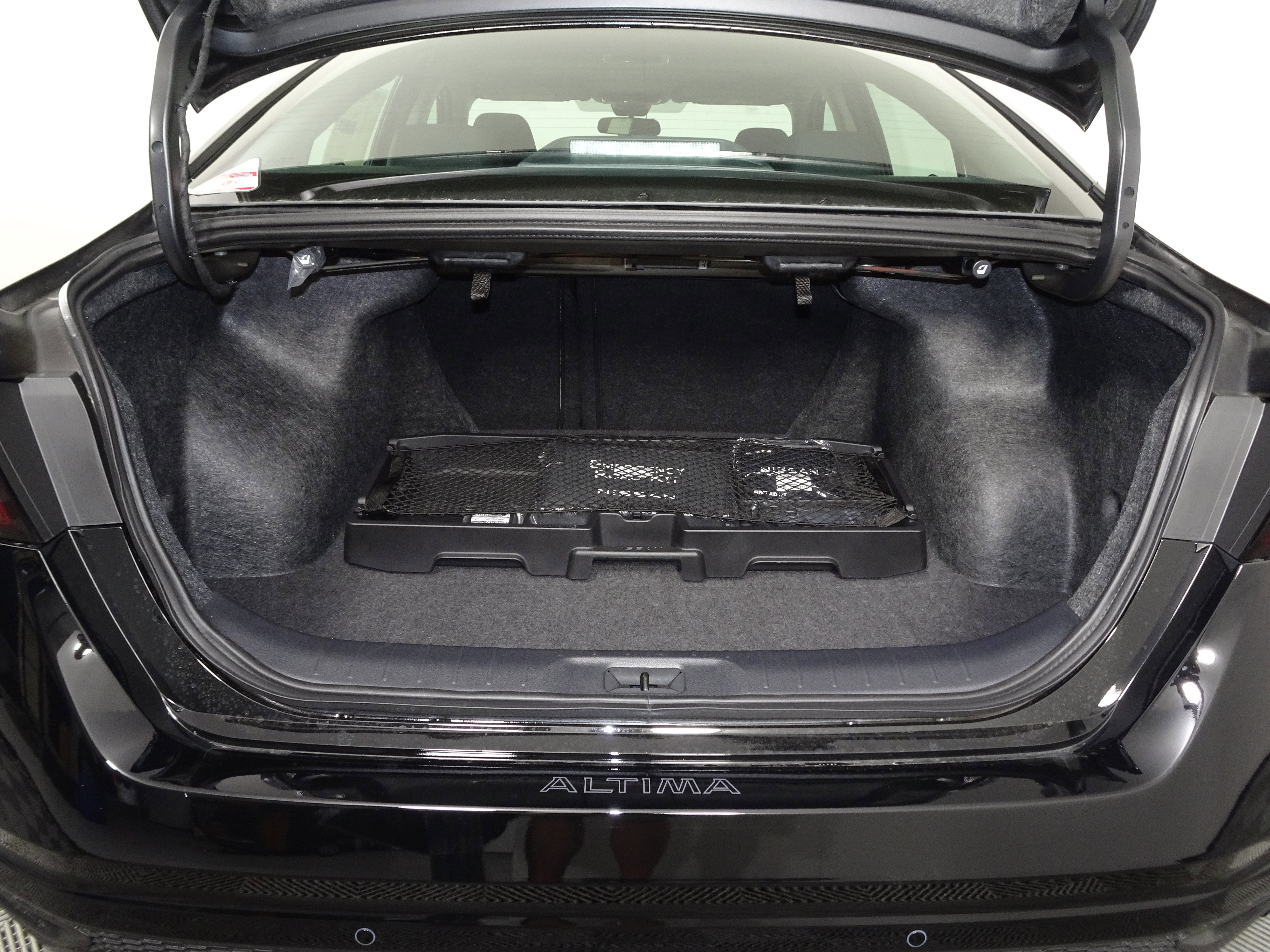 New 2025 Nissan Altima 2.5 SV w/ SV Special Edition Package image 11