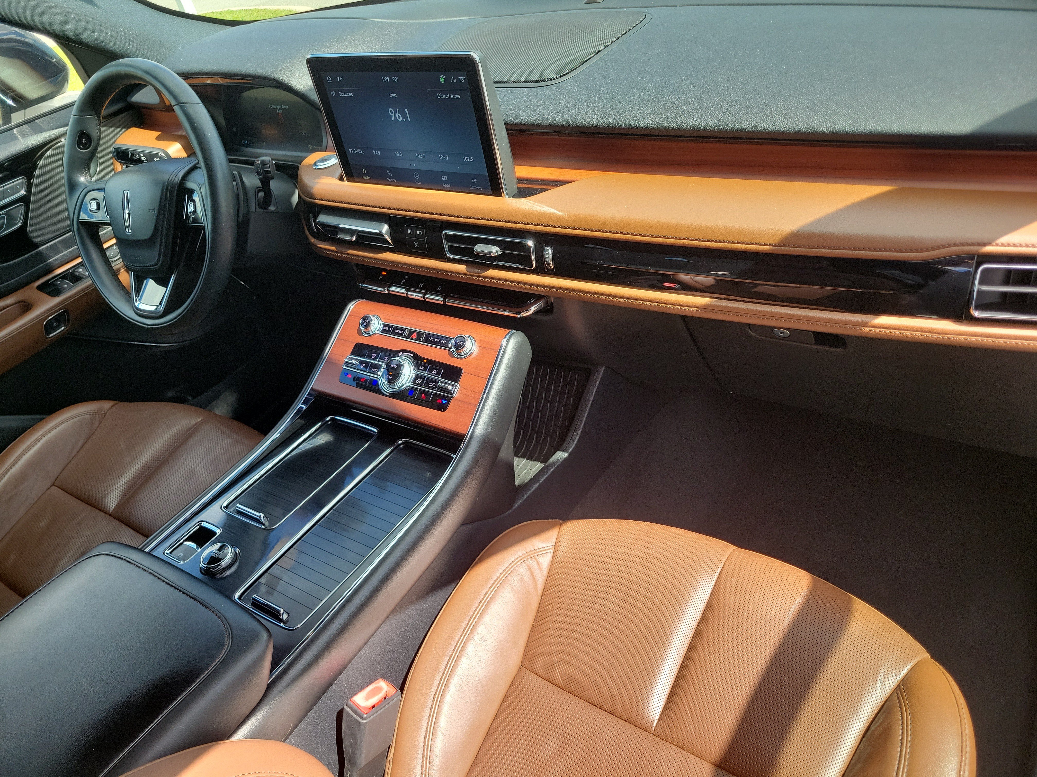 Used 2023 Lincoln Aviator Reserve w/ Elements Package Plus RWD image 18