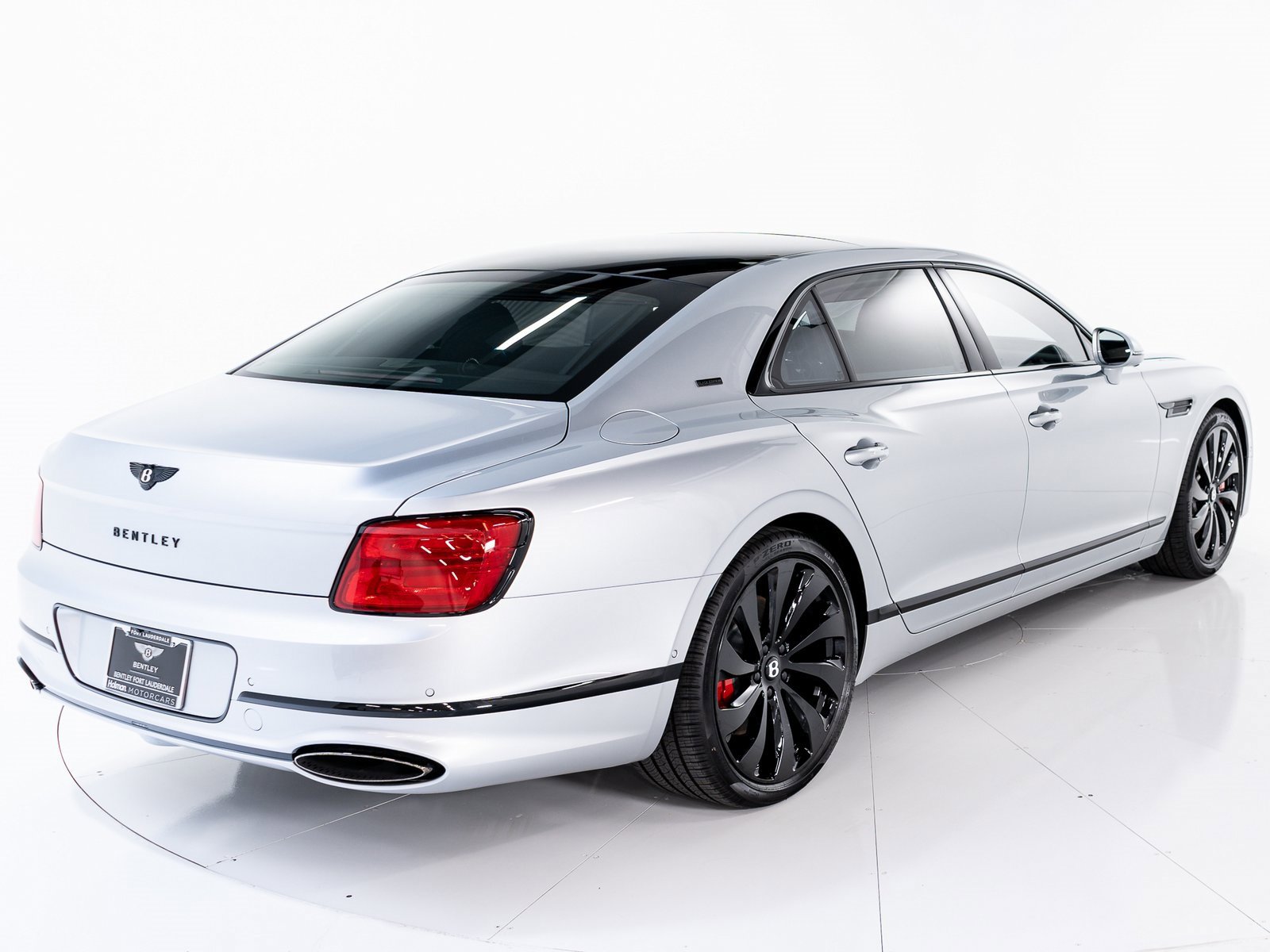 New 2025 Bentley Flying Spur Plug-In Hybrid image 5