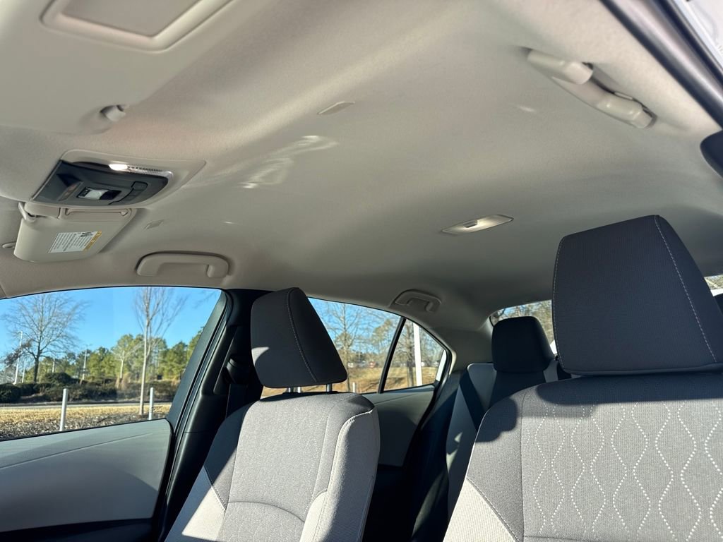 Used 2025 Toyota Corolla LE image 25