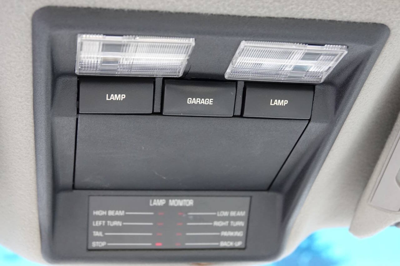 Used 1993 Buick Park Avenue Ultra FWD image 80