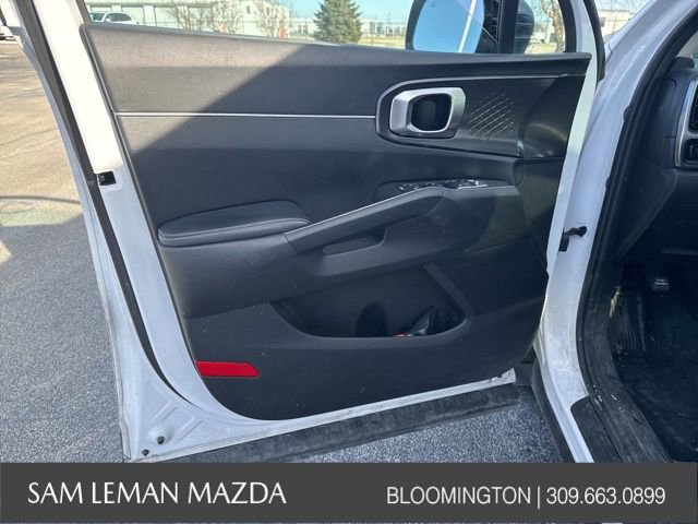 Used 2021 Kia Sorento S w/ Panoramic Sunroof Package image 17