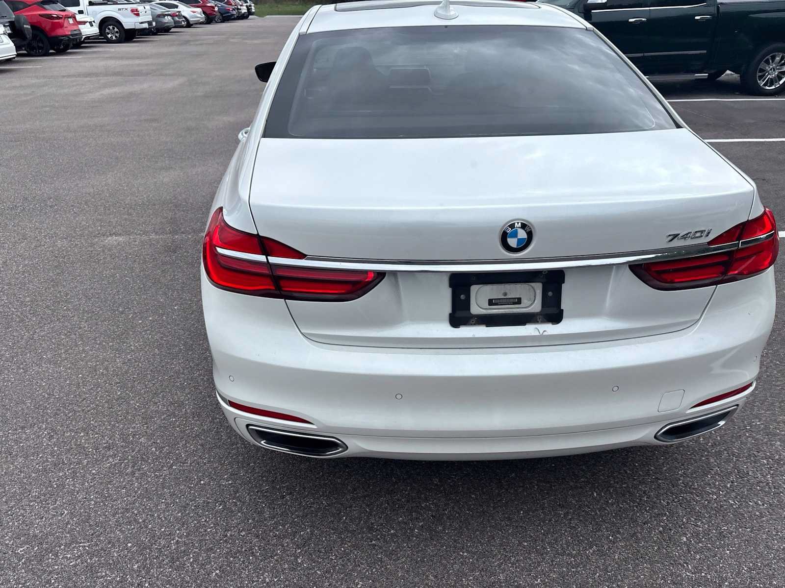 Used 2016 BMW 740i RWD image 4