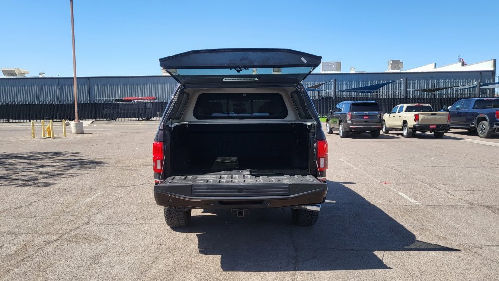 Used 2018 Ford F150 Lariat w/ Equipment Group 502A Luxury AWD/4WD image 12