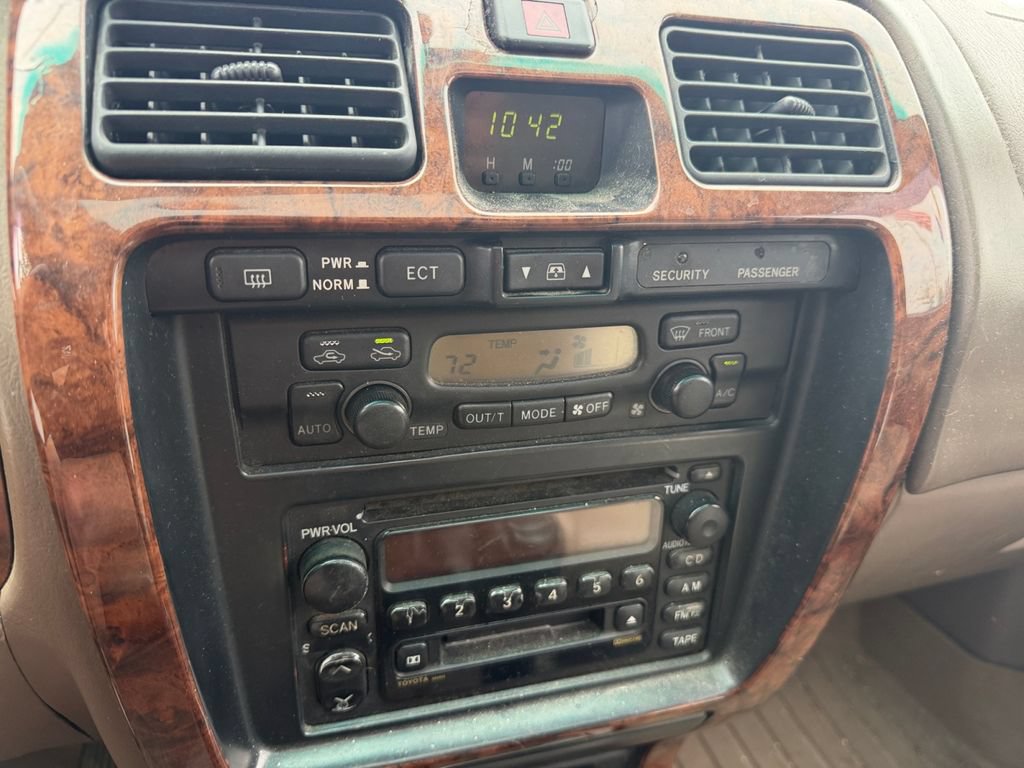 Used 2000 Toyota 4Runner Limited AWD/4WD image 23