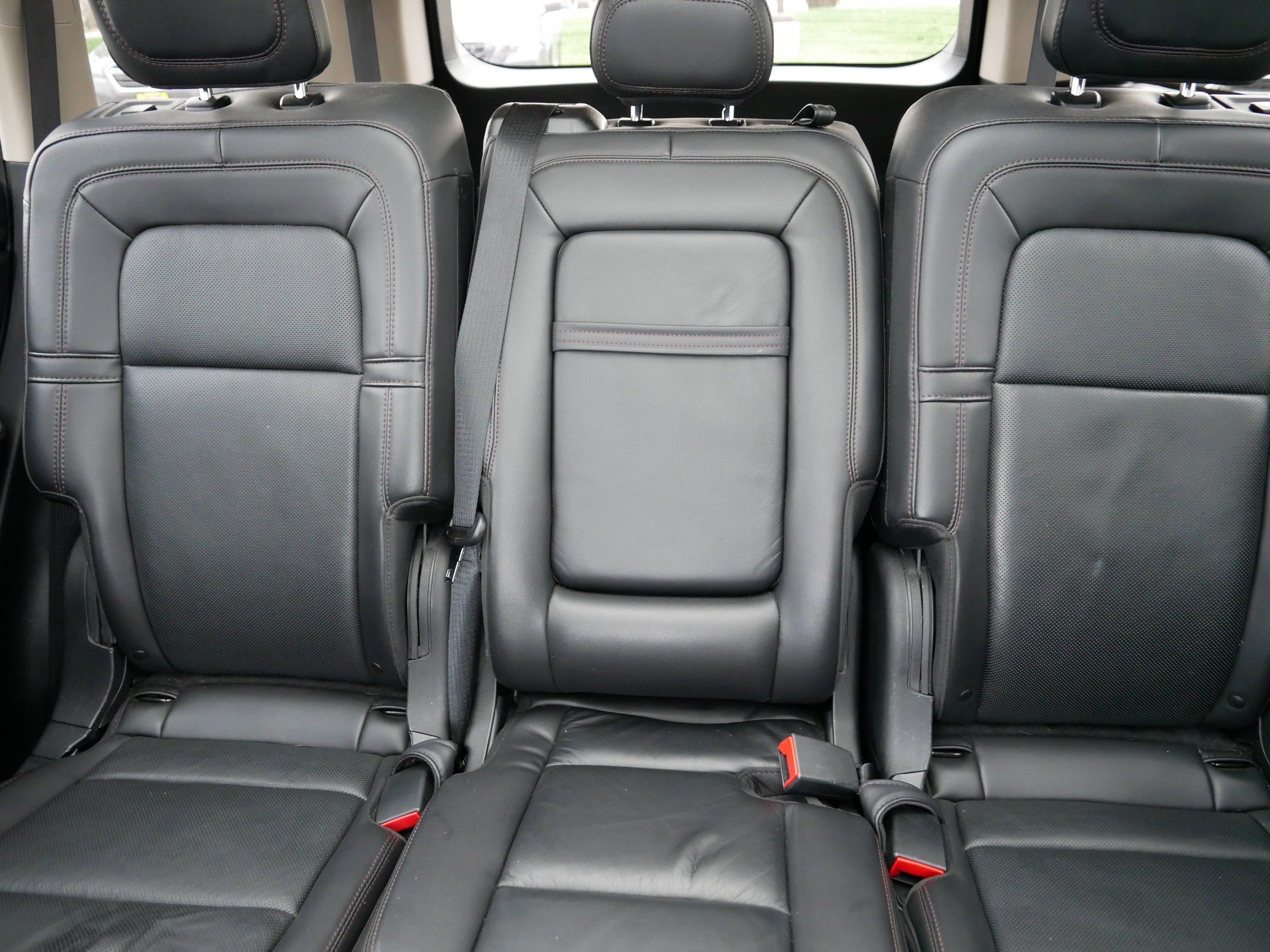 Used 2022 Lincoln Aviator Reserve w/ Elements Package Plus image 13