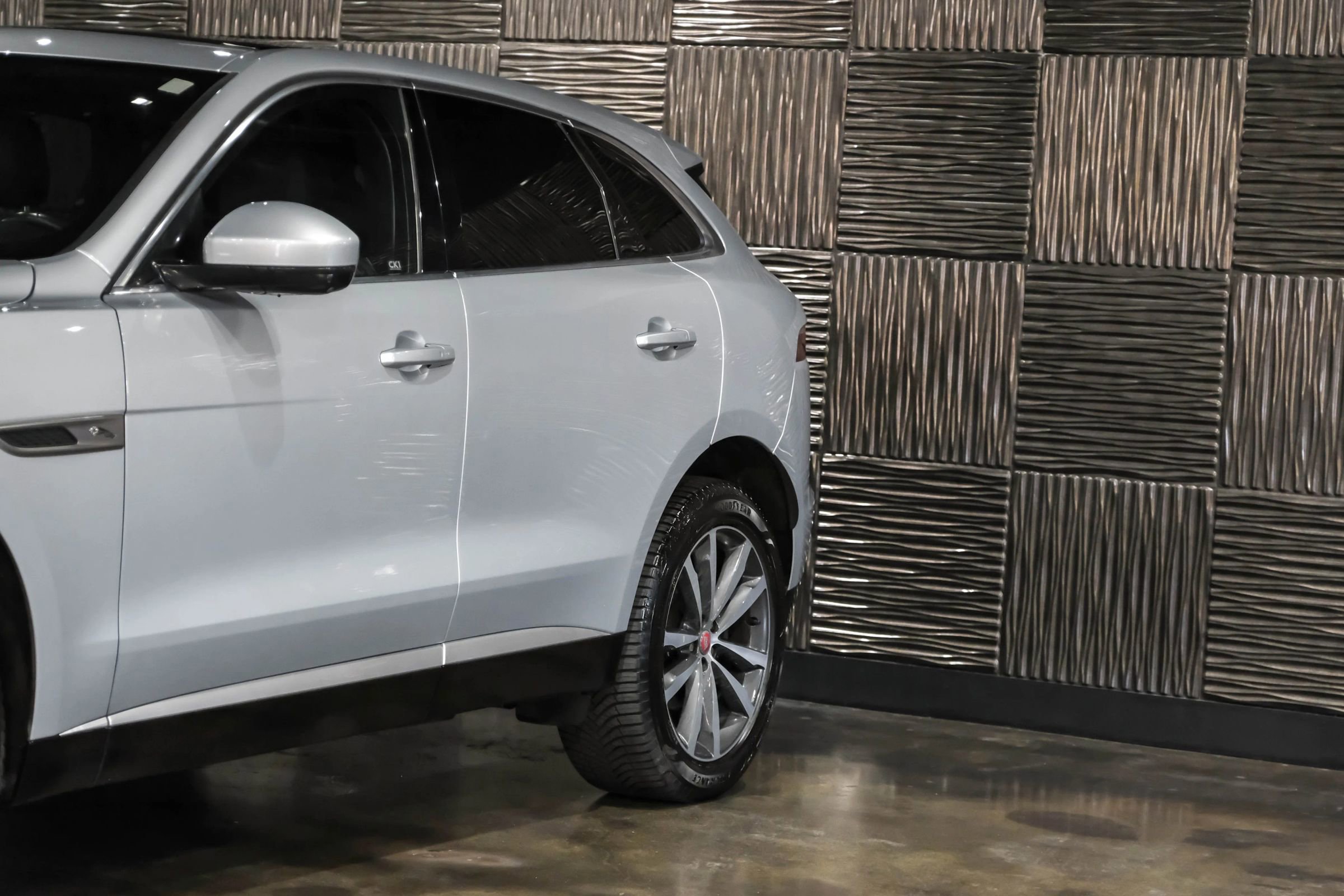 Used 2021 Jaguar F-PACE S image 8