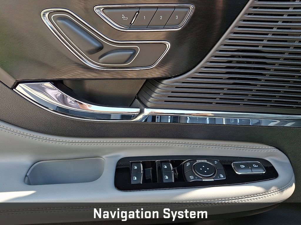 Used 2020 Lincoln Corsair AWD w/ Equipment Group 101A image 15