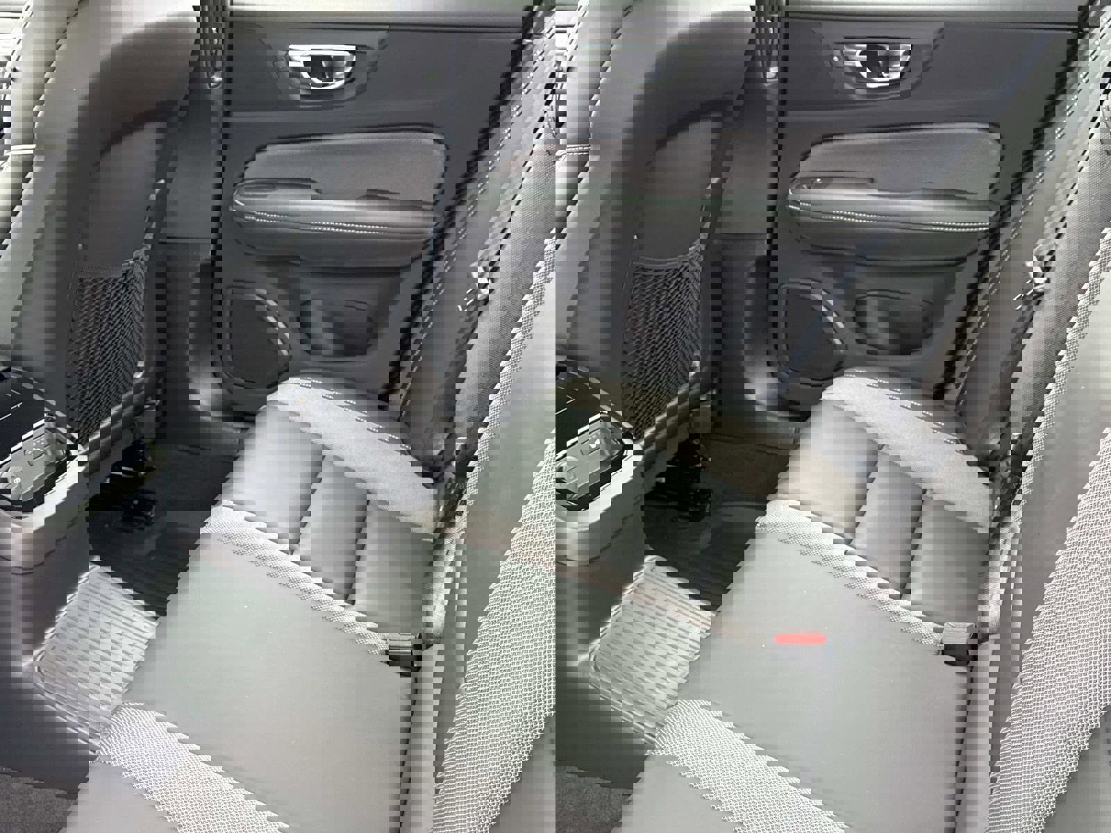 Certified 2024 Volvo S60 T8 Ultimate image 12