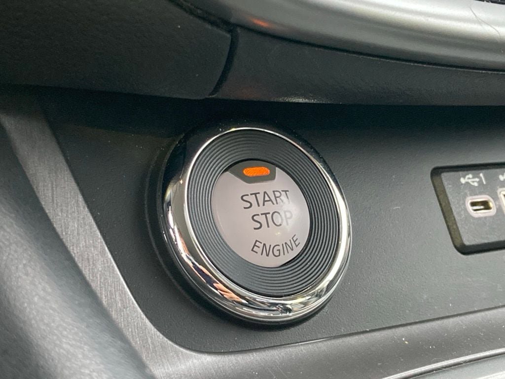 Used 2022 Nissan Murano SV w/ SV Midnight Edition Package FWD image 25