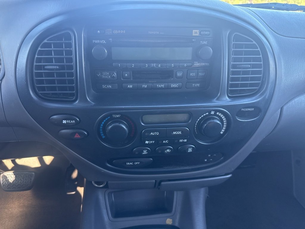 Used 2004 Toyota Sequoia SR5 image 3