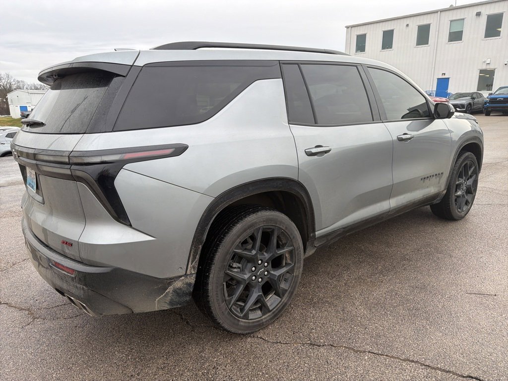Used 2025 Chevrolet Traverse RS w/ LPO, Floor Liner Package image 5