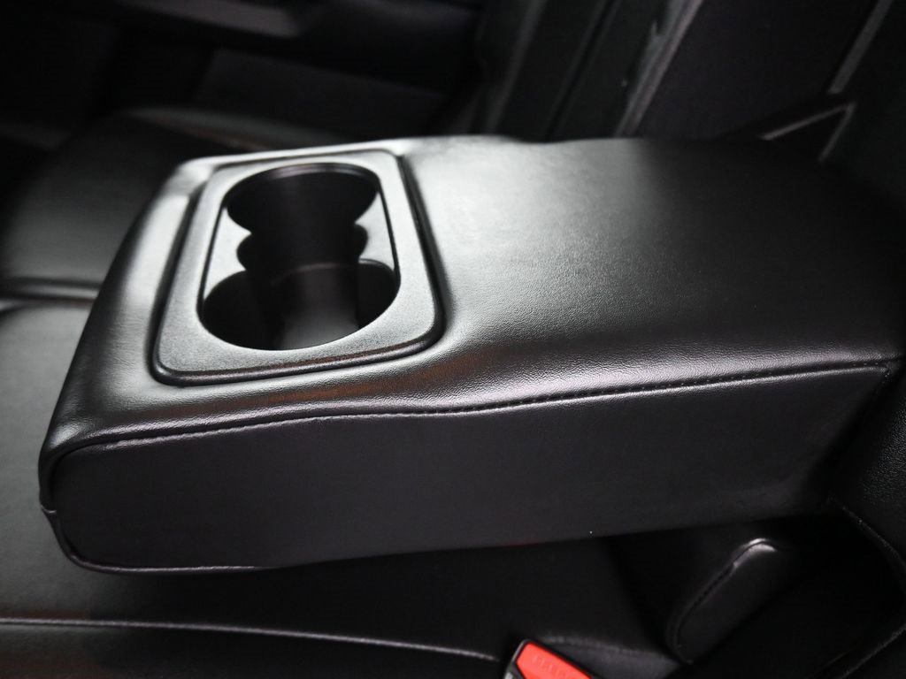 Used 2022 Kia Sorento S image 35