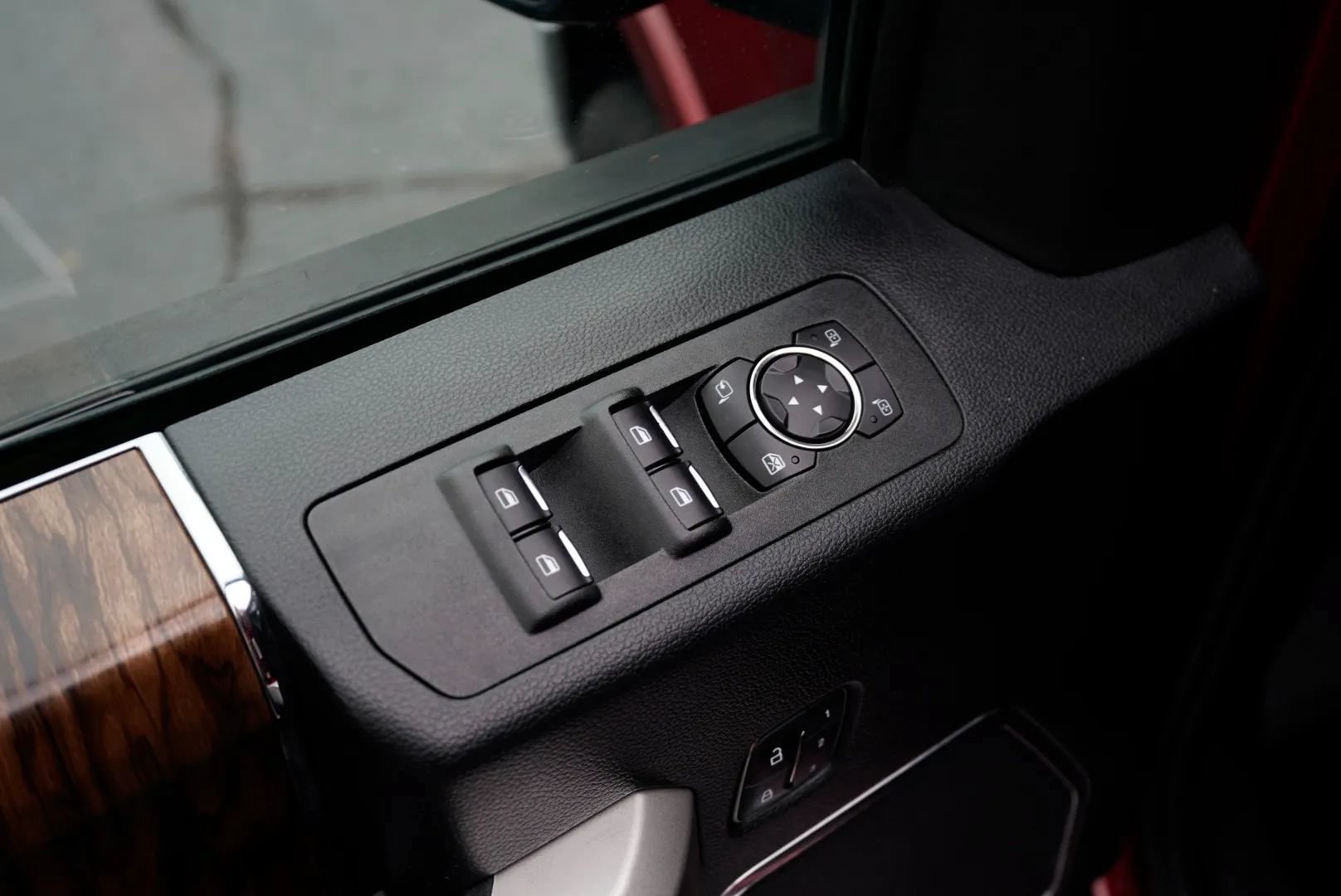 Used 2019 Ford F150 Lariat AWD/4WD image 19