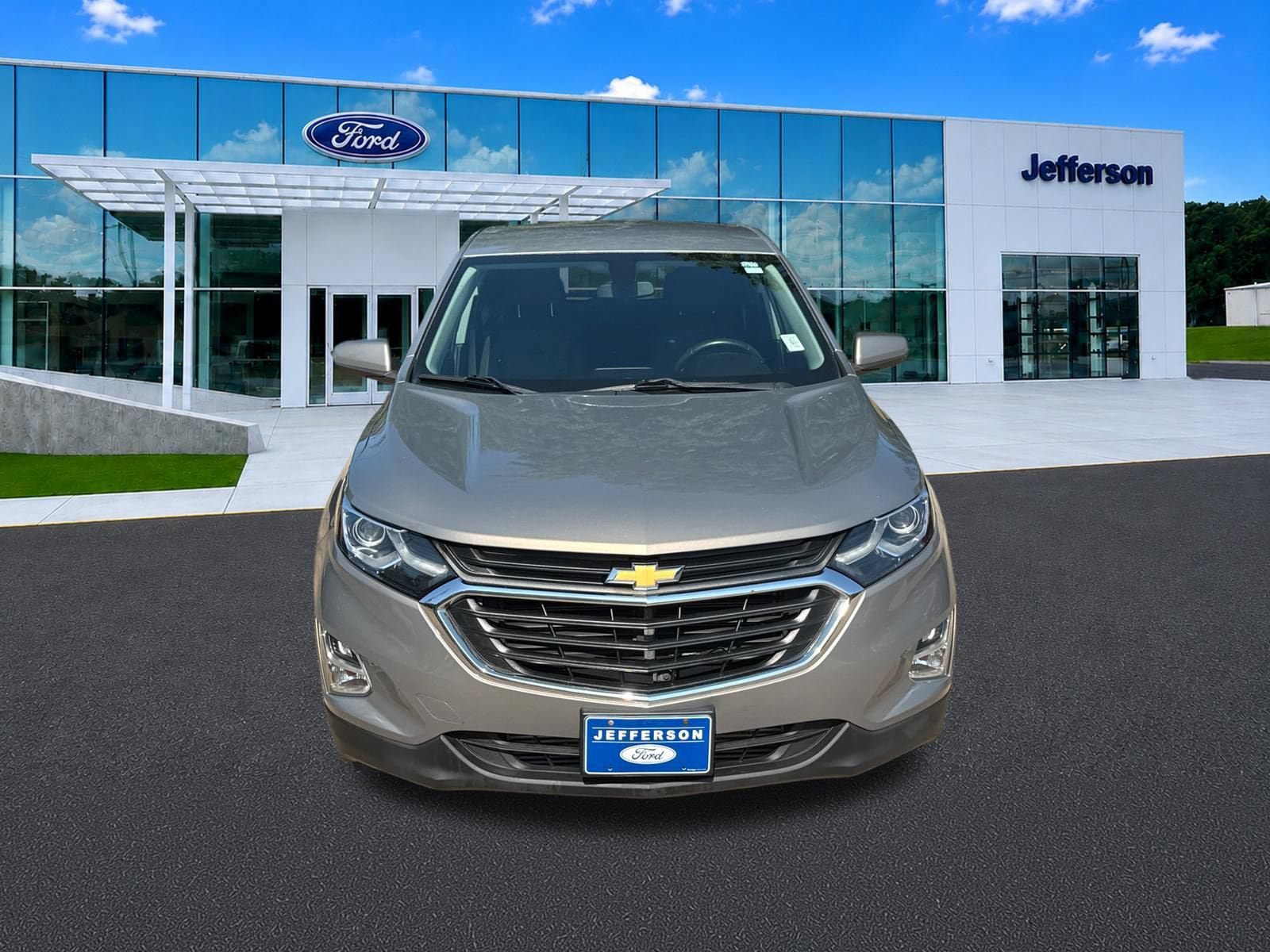Used 2019 Chevrolet Equinox LT FWD image 2