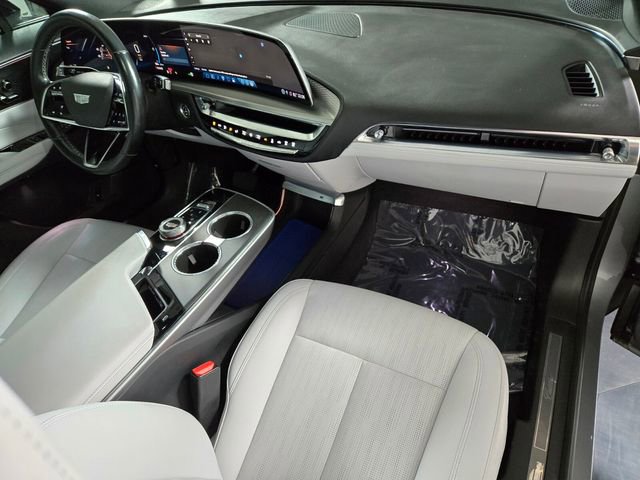 Used 2024 Cadillac Lyriq Luxury image 23