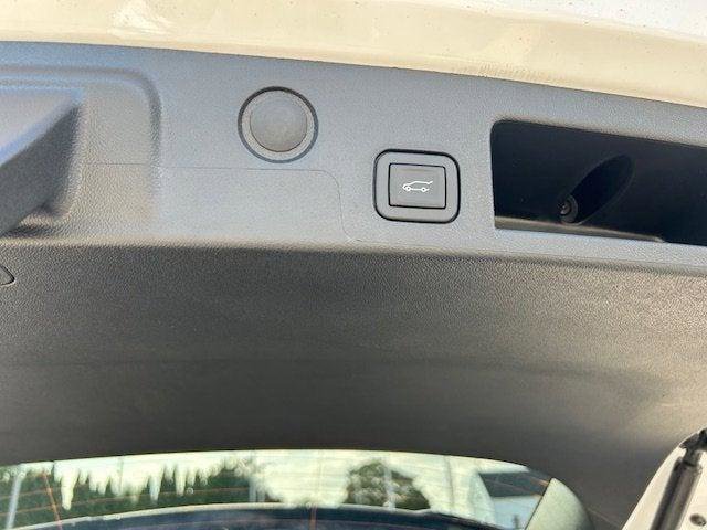 New 2026 GMC Terrain AT4 w/ Convenience Package III image 7