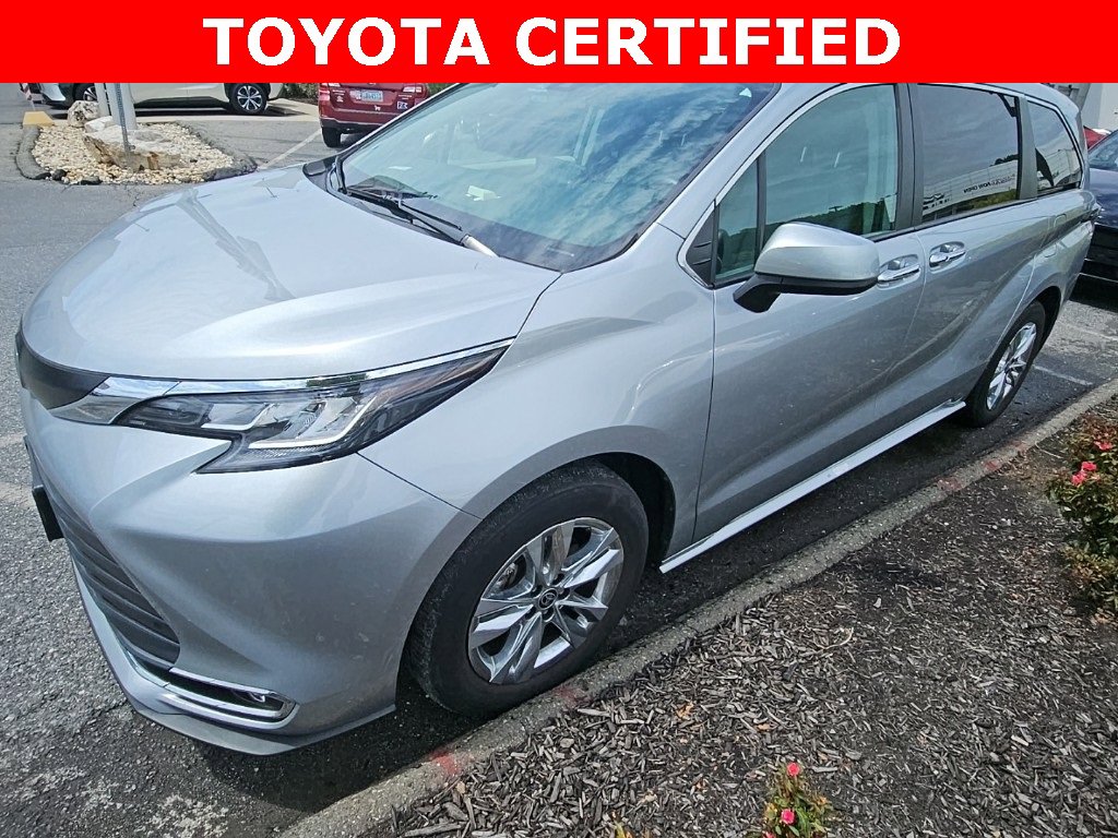 Certified 2023 Toyota Sienna XLE
