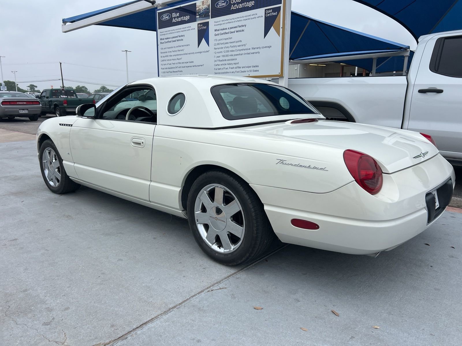 Used 2003 Ford Thunderbird RWD image 3