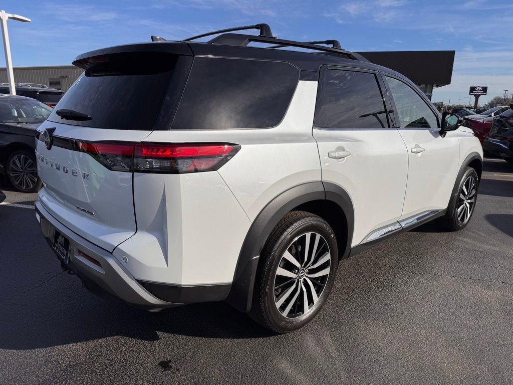 Used 2025 Nissan Pathfinder Platinum w/ Cargo Package FWD image 5