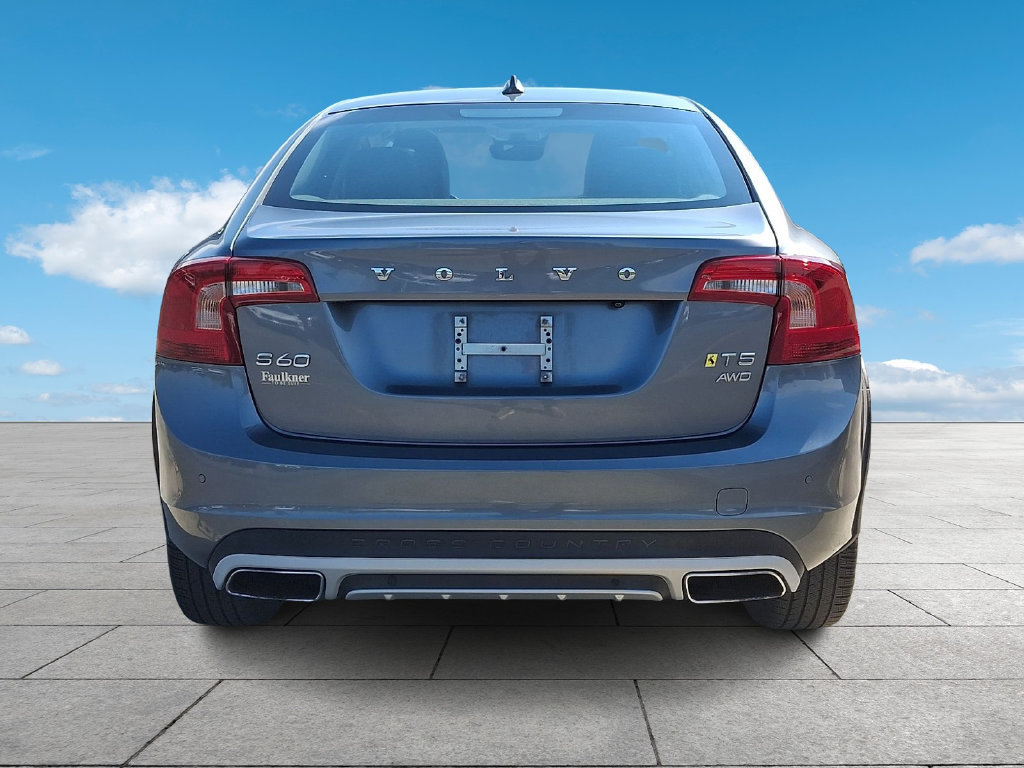 Used 2017 Volvo S60 T5 Cross Country Platinum AWD/4WD image 5