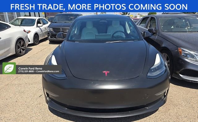 Used 2023 Tesla Model 3 Performance image 2