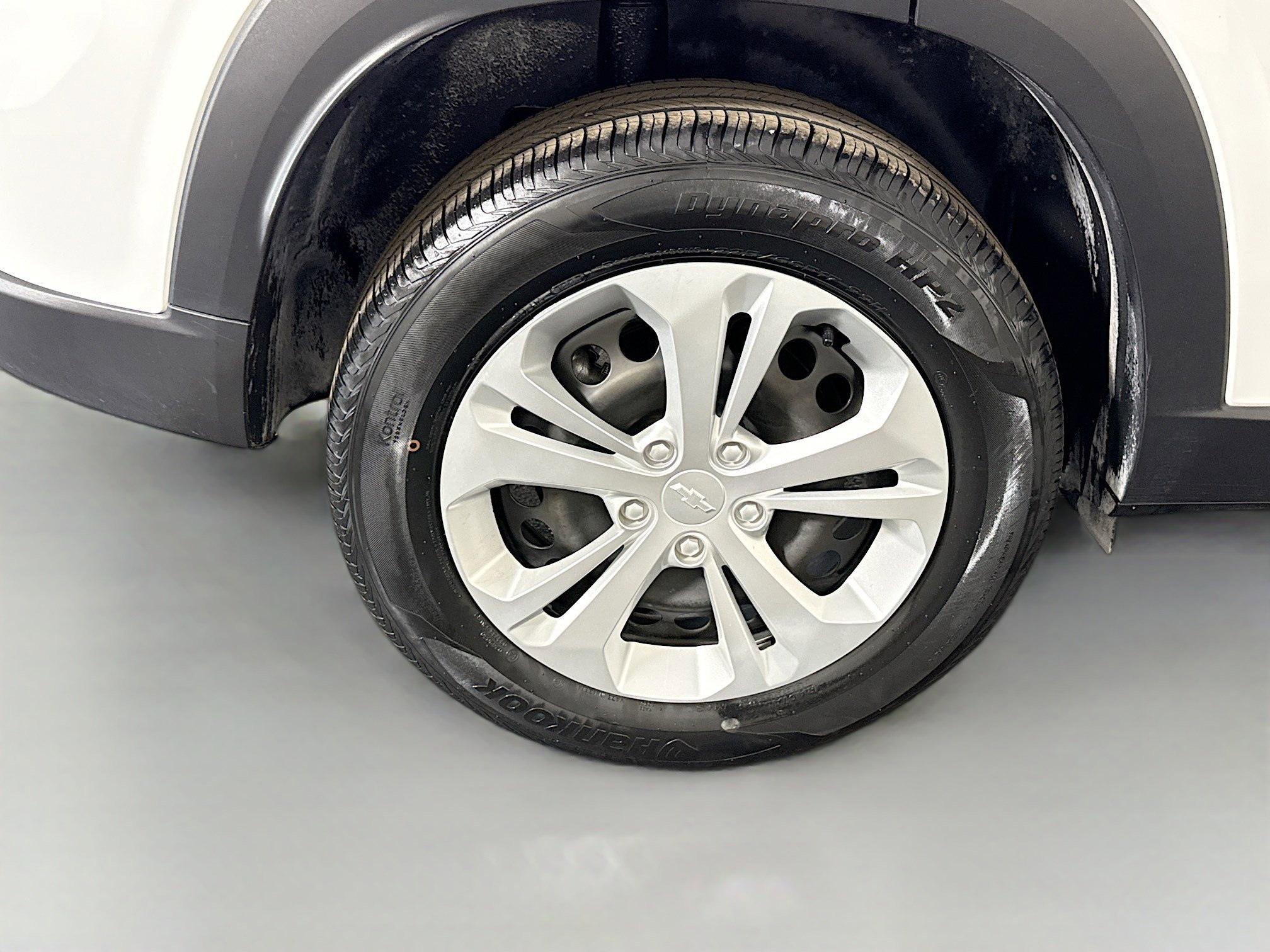 Used 2024 Chevrolet Trax LS image 32