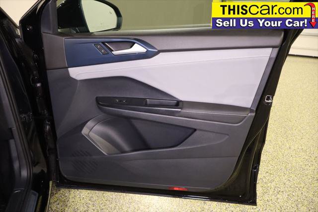 Used 2024 Volkswagen Taos SE FWD image 36