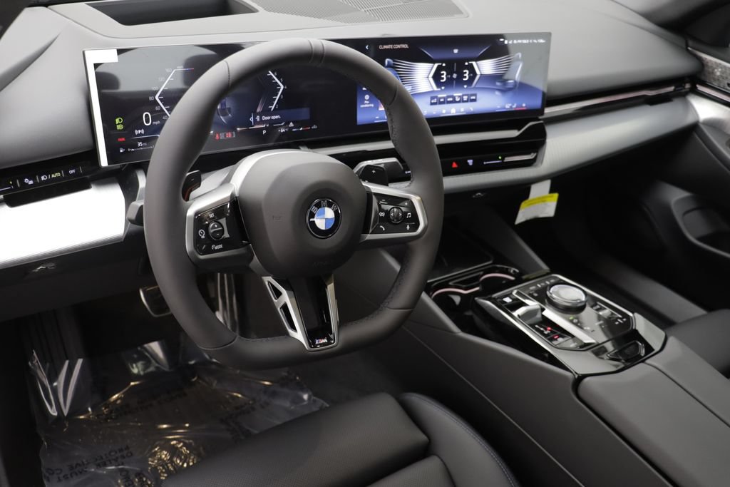 New 2026 BMW 530i xDrive w/ M Sport Package AWD/4WD image 7