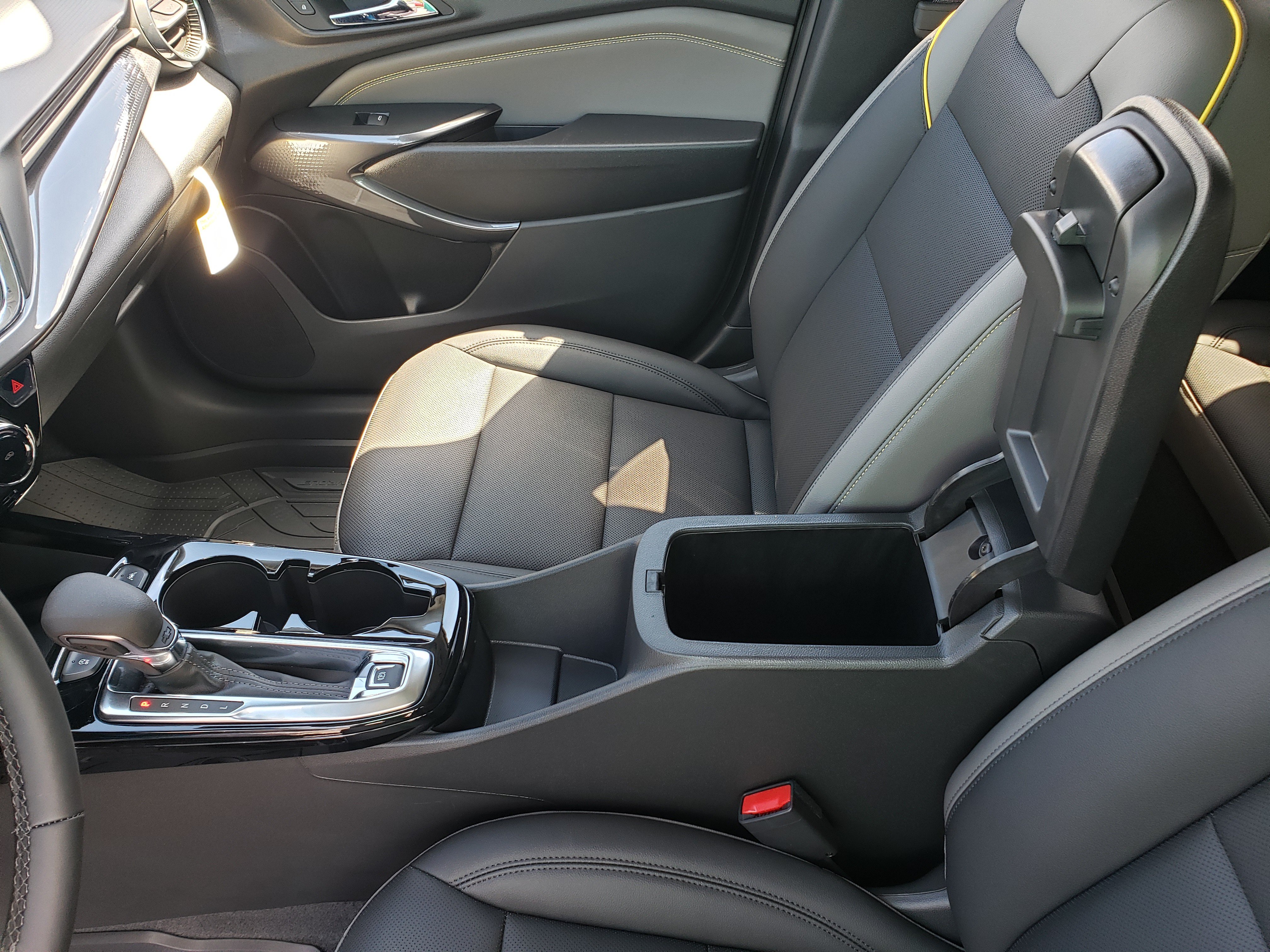New 2026 Chevrolet Trax ACTIV w/ Sunroof Package FWD image 29